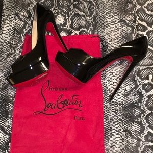 💚 Christian Louboutin Lady Peep 150